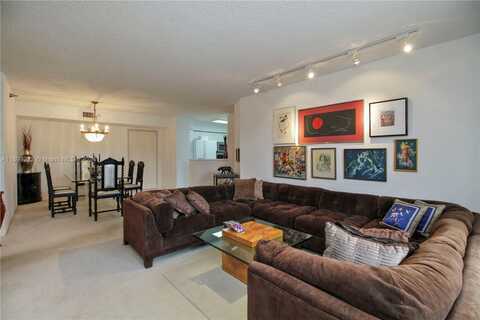3400 NE 192nd St, Aventura, FL 33180