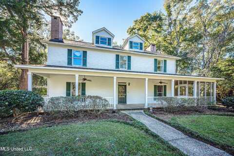 3708 Government Street, Ocean Springs, MS 39564