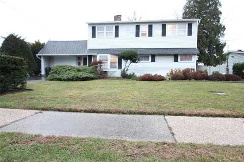 72 Autumn Lane, Hicksville, NY 11801