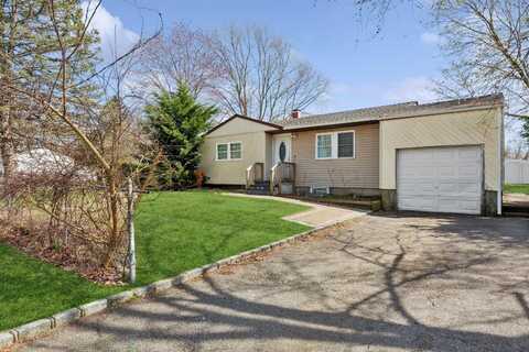 270 Louise Avenue, East Patchogue, NY 11772