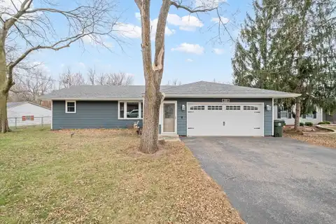 38 Holiday Drive, Somonauk, IL 60552