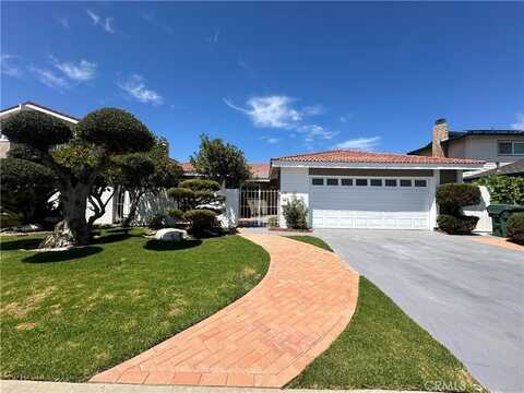 6781 Bridgewater Drive, Huntington Beach, CA 92647