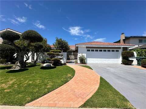 6781 Bridgewater Drive, Huntington Beach, CA 92647