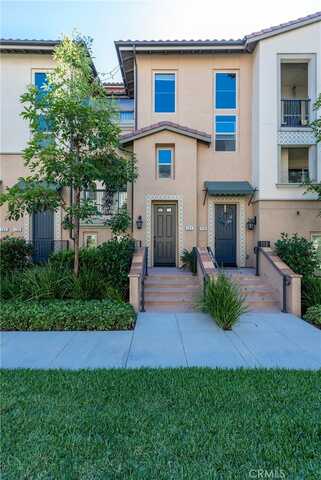 121 Plateau, Irvine, CA 92618