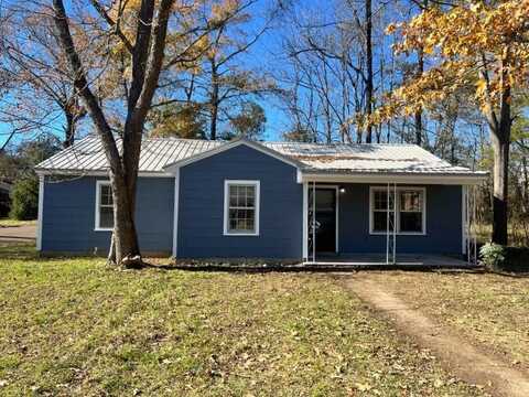 11 Washington St., West Point, MS 39773