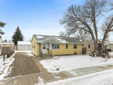 909 18th Street West, Williston, ND 58801