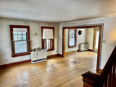 24 Hadley Road, South Burlington, VT 05403