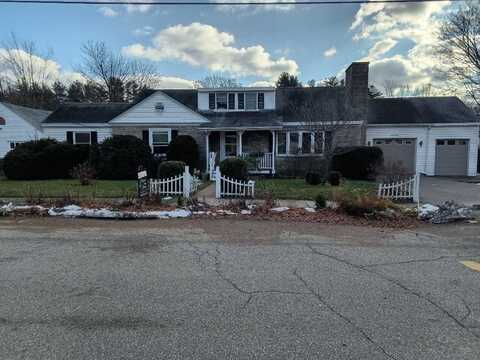 17 Park Street, Rochester, NH 03867