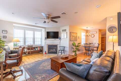 198 Islington Street, Portsmouth, NH 03801