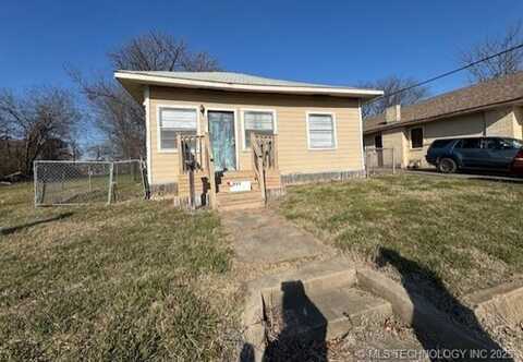 805 E 13th Street, Okmulgee, OK 74447