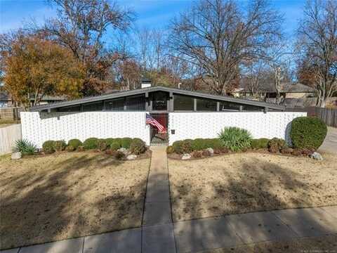 7077 E 53rd Street, Tulsa, OK 74145