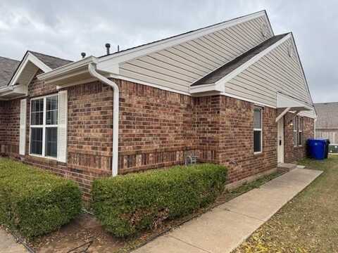 2000 Durham Place, Norman, OK 73071