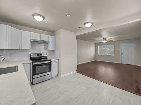4613 Crenshaw Avenue, Fort Worth, TX 76105
