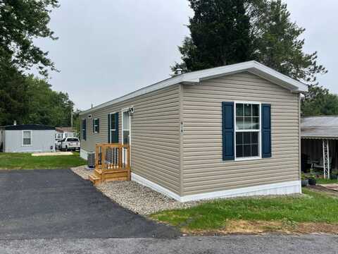 16 Gap View Mobile Home Park, Walnutport, PA 18088