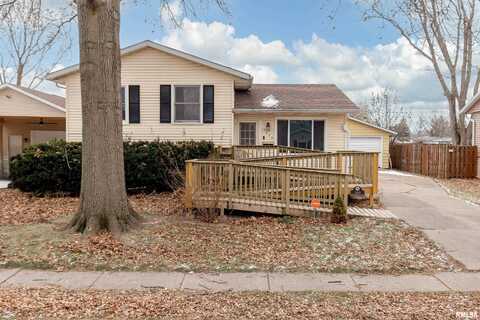 3353 W COLUMBIA Avenue, Davenport, IA 52804