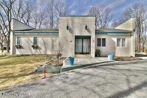 84 Mountain Drive, Mount Pocono, PA 18344