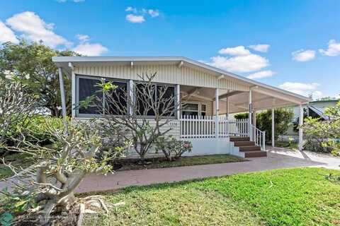 5358 NW 1st Ave, Deerfield Beach, FL 33064