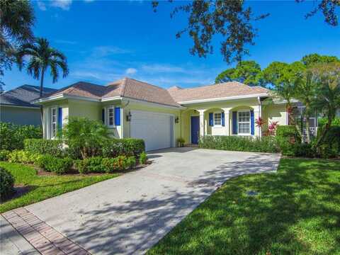 838 Carolina Circle SW, Vero Beach, FL 32962