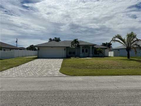 524 SW Undallo Road, Port Saint Lucie, FL 34953