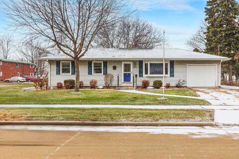 1941 FABRY Street, OSHKOSH, WI 54902