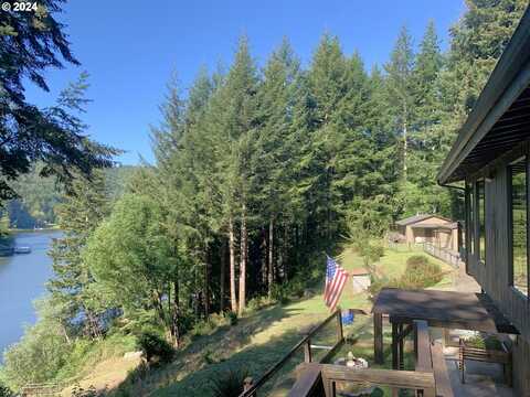 70772 MAJESTIC SHORES RD, North Bend, OR 97459