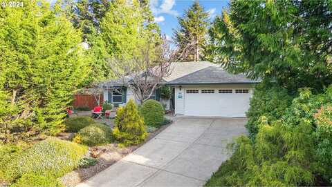 935 SW SKYLINE TER, Waldport, OR 97394