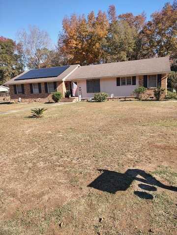 526 Moye Dr, Manning, SC 29102