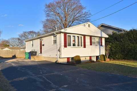 35 Massachusetts Avenue, Warwick, RI 02888