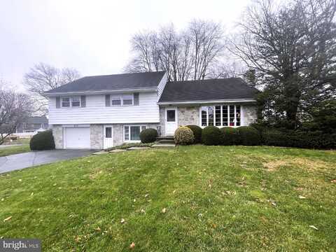 430 RUTH RIDGE DRIVE, LANCASTER, PA 17601