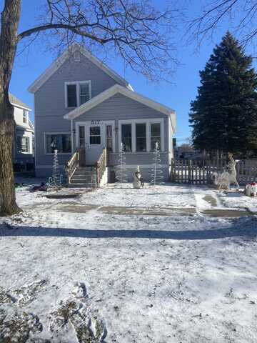 517 S 13th, Escanaba, MI 49829