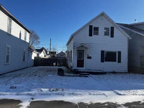 534 N 19th St, Escanaba, MI 49829