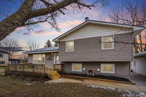 415 Rosebud Street, Raymond, IA 50667