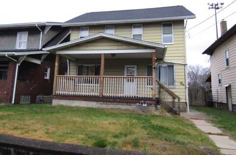 204 Center St, Springdale, PA 15144