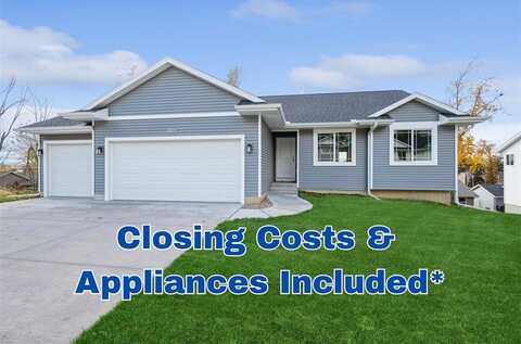 1913 Holly Meadow Avenue SW, Cedar Rapids, IA 52404