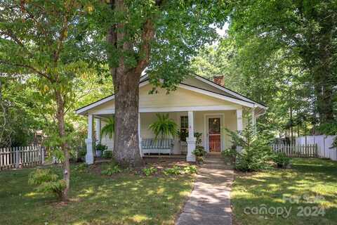 404 Montreat Road, Black Mountain, NC 28711