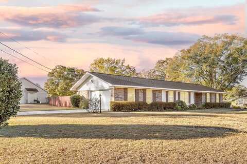 1902 Adrian Road, Dothan, AL 36303