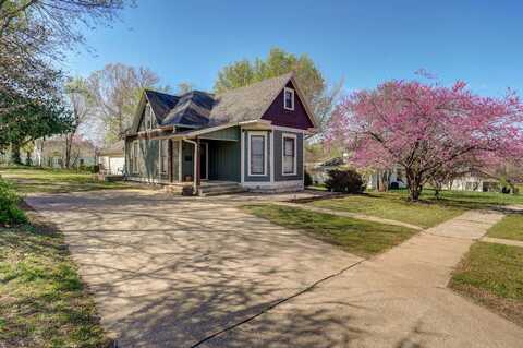 515 E Center Street, Mount Vernon, MO 65712