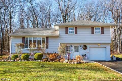 33 Archer Ln, Berkeley Heights, NJ 07922