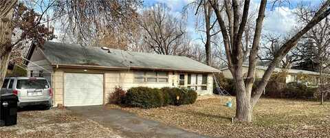 1916 SW 34th Street, Topeka, KS 66611