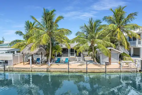 285 Blackbeard Road, Little Torch Key, FL 33042