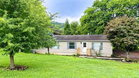 555 Green Hill Road, Dandridge, TN 37725