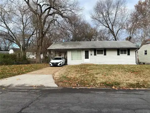 95 Florissant Park Drive, Florissant, MO 63031