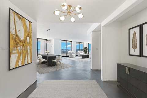 1581 Brickell Ave, Miami, FL 33129