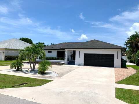 1306 BAYPORT AVE, Marco Island, FL 34145