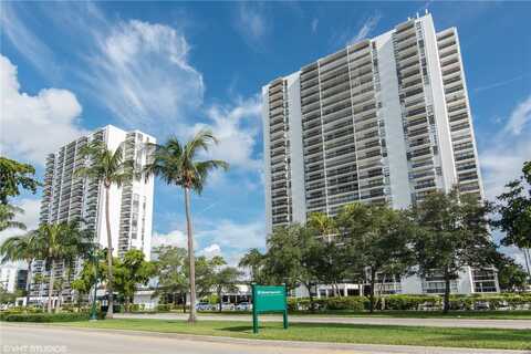 3675 N Country Club Dr, Aventura, FL 33180
