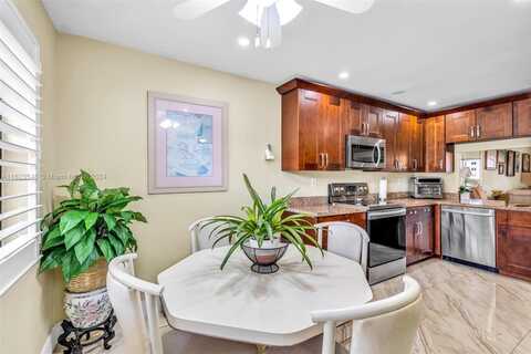 2606 NW 104th Ave, Sunrise, FL 33322