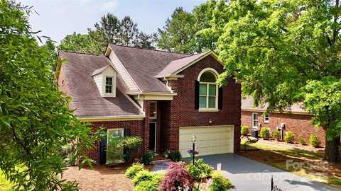 7031 Walton Heath Lane, Charlotte, NC 28277