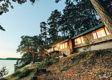 Madrona, FRIDAY HARBOR, WA 98250