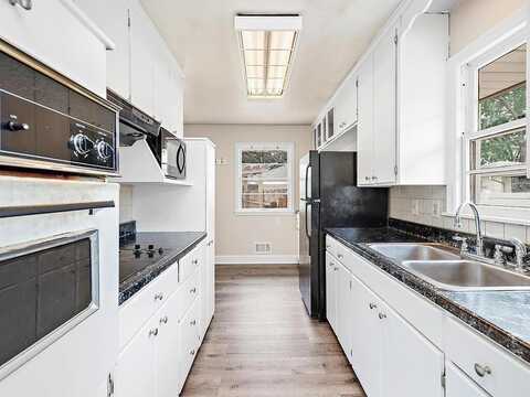 15Th, MINNEAPOLIS, MN 55423