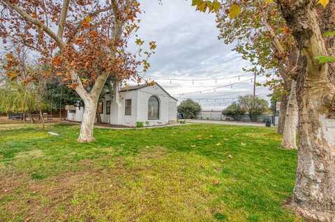 3236 Belmont Avenue W, Fresno, CA 93722